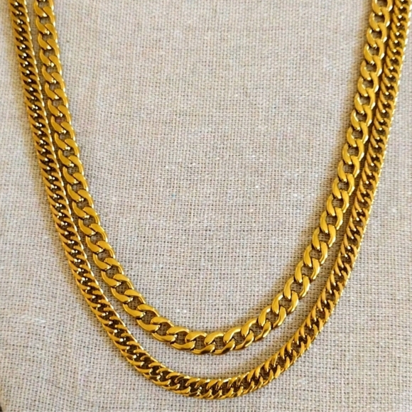 18 KT Gold Over Titanium Chain Necklace - Picture 2 of 2